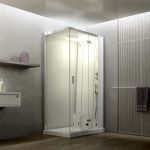 Nowoczesna kabina prysznicowa Jacuzzi® Cloud z łaźnią parową, deszczownicą, kaskadą, nebulizacją.