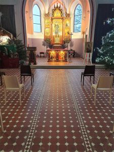 płytki w sanktuarium św. Rity w Głębinowie historyczne płytki HERBEC, realizacja Herbeć