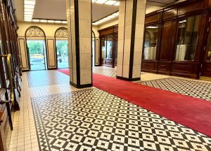 sień prześwit bramowy przejście do budynku pl bankowy 1 warszawa