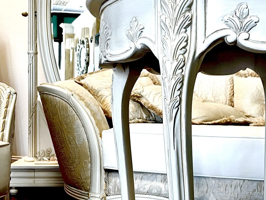 Sofa fotel saviofirmino retro salon mebledosalonu klasycznystyl luksus złoto drewno tkanina włoskiemeble warszawa Showroom